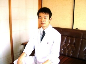 岡林白衣